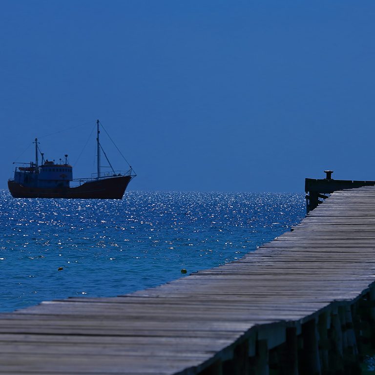 Endlich Horizont - Steg Boot